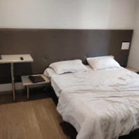 Hotel Sai Saya,Нашик Екстер'єр фото